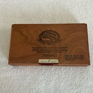 Padron 2000 wooden cigar box